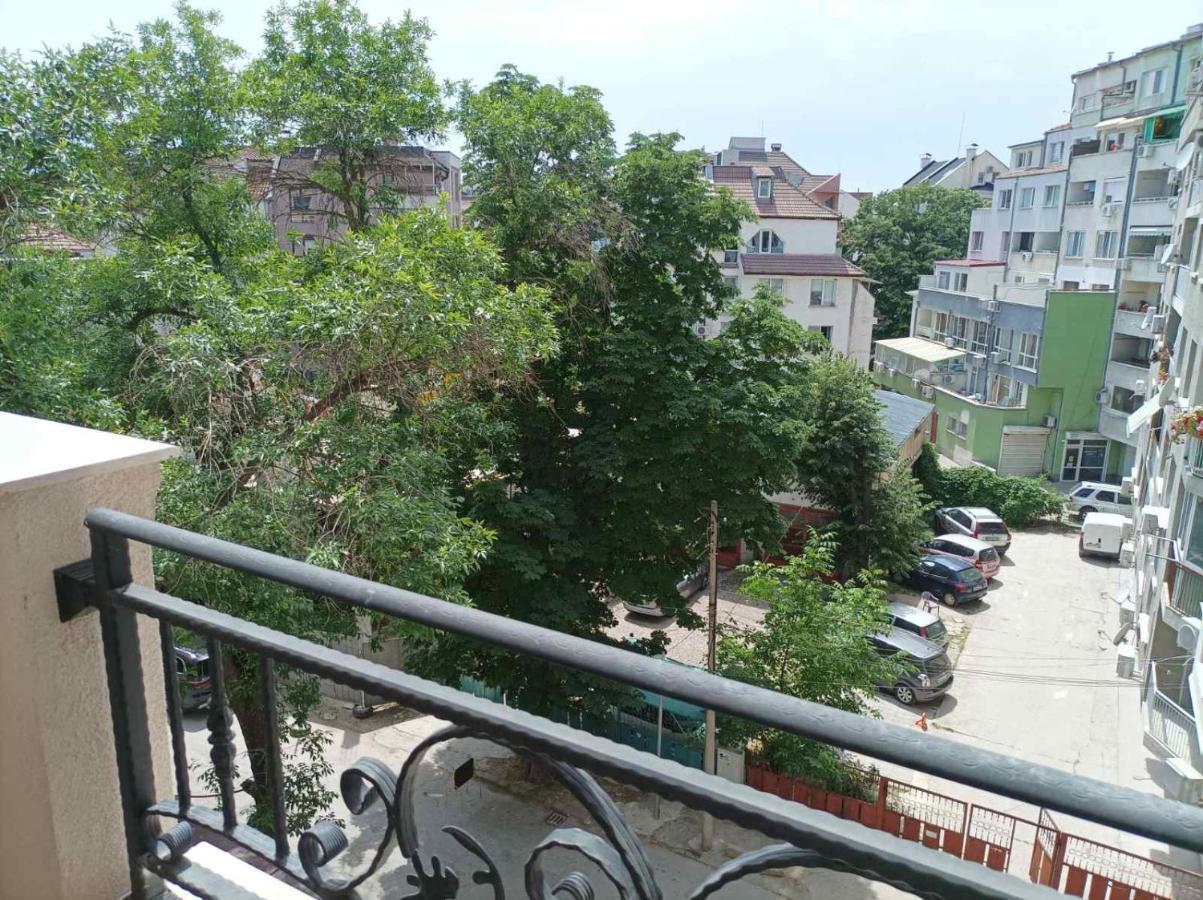 One Bedroom Apartment 5 - Restaurant Stadium Plovdiv Eksteriør bilde